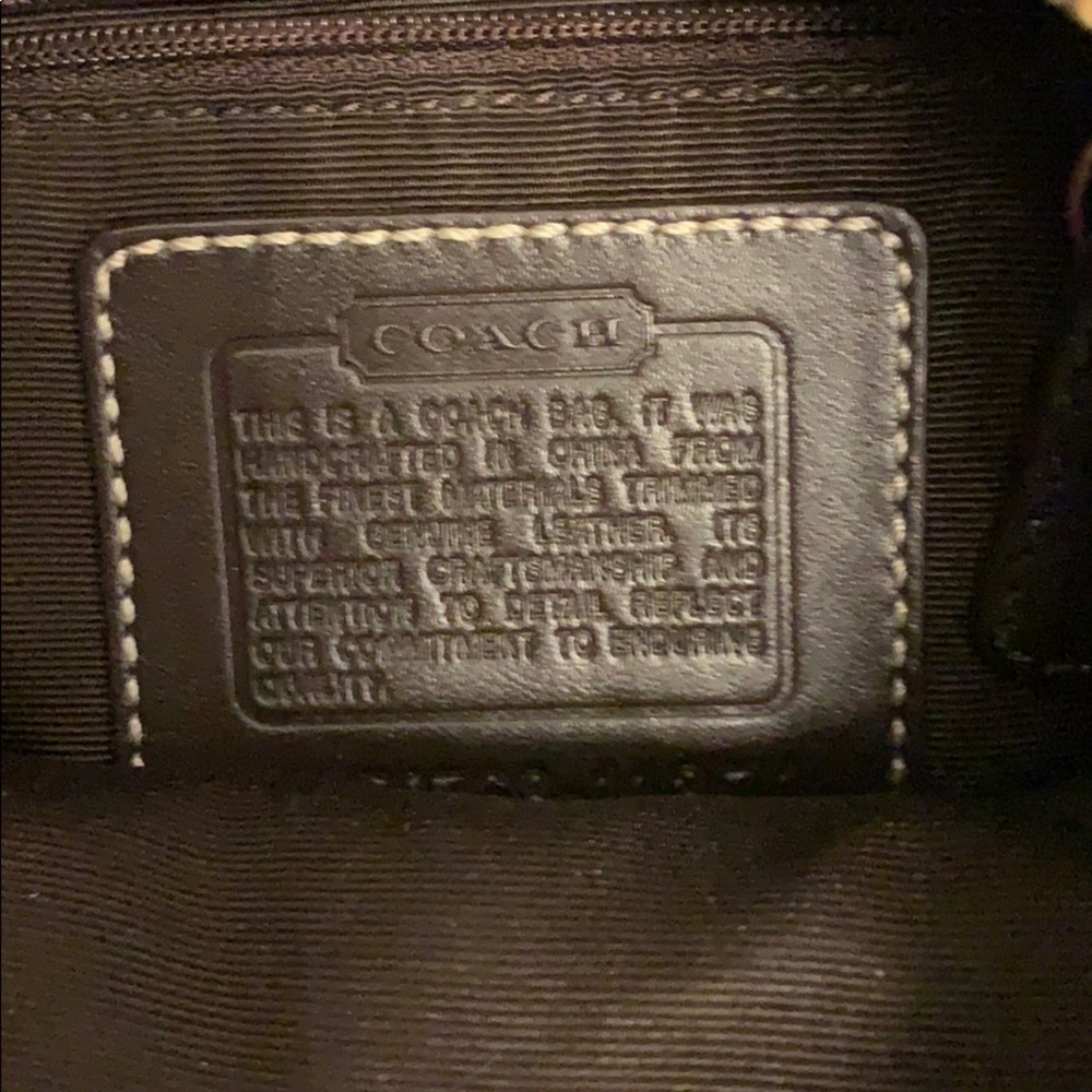 Authentic Coach - image 3